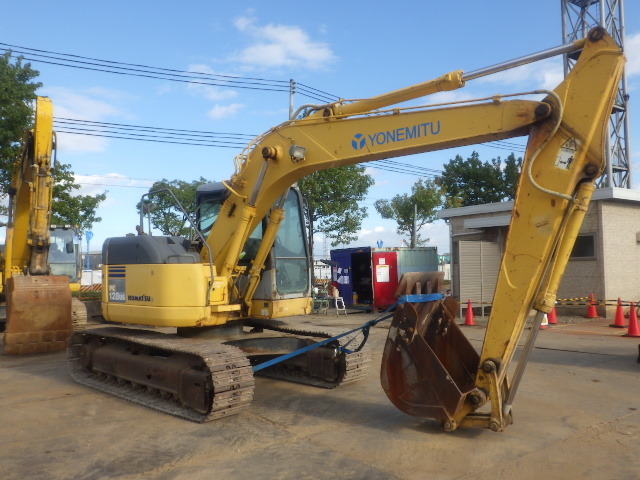 KOMATSU PC128US 2006